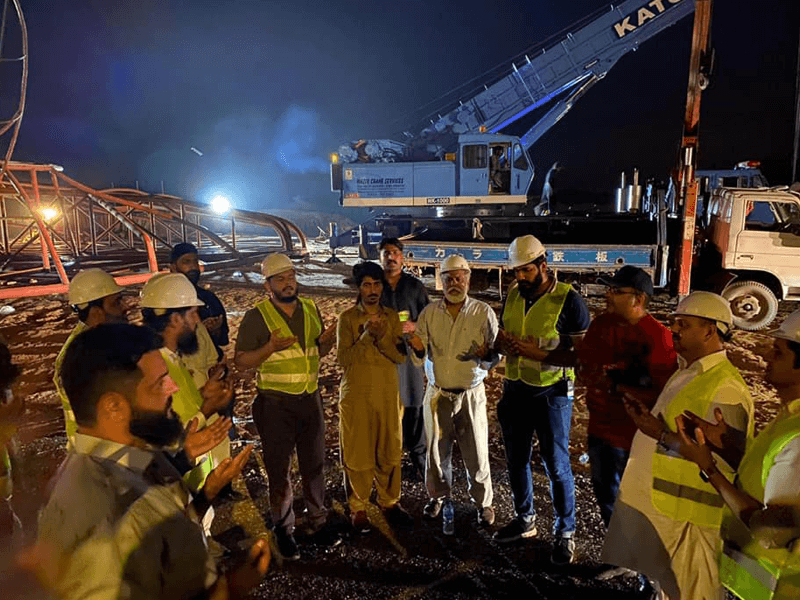 Raising the World’s Tallest Horse Mascot