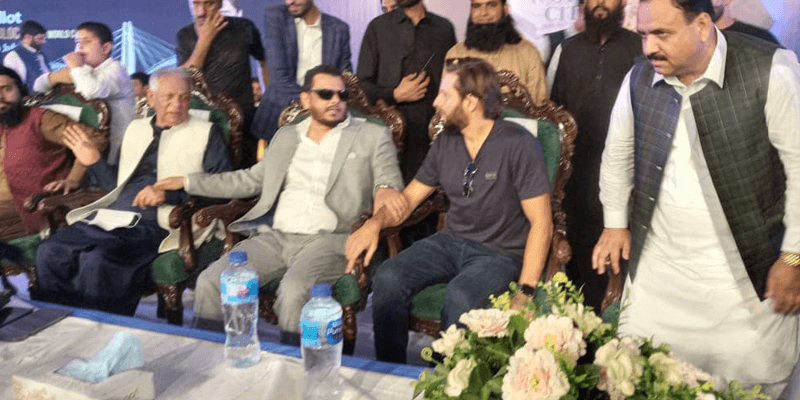 Shahid Afridi joins Blue World City on Balloting of Overseas Block